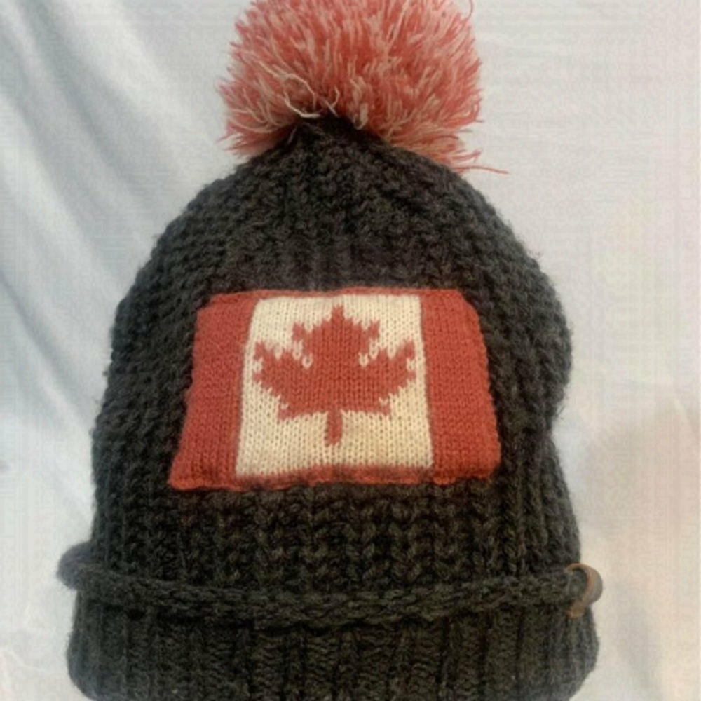 Roots retro winter hat toque. Charcoal grey. YOUTH.